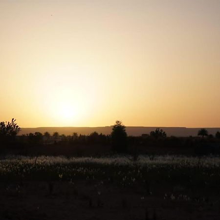 Tourza Desert Camp "Tents With Heating" เมอร์ซูกา ภายนอก รูปภาพ