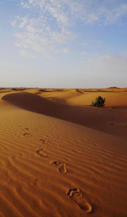 Tourza Desert Camp "Tents With Heating" เมอร์ซูกา ภายนอก รูปภาพ