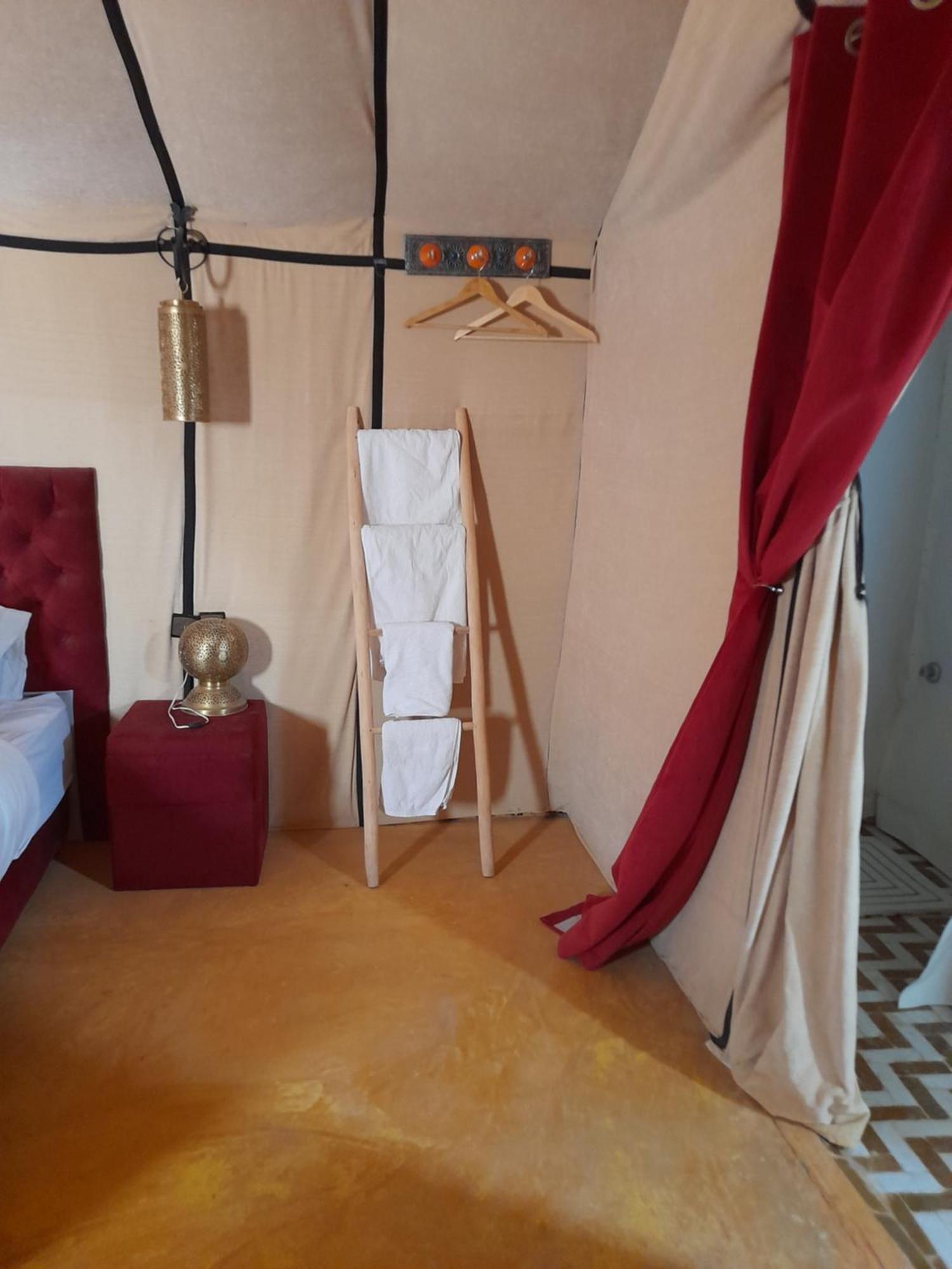 Tourza Desert Camp "Tents With Heating" เมอร์ซูกา ภายนอก รูปภาพ